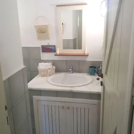 Absolute Apartment